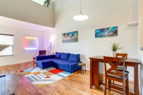 4 Mi to Airport Convenient Denver Condo